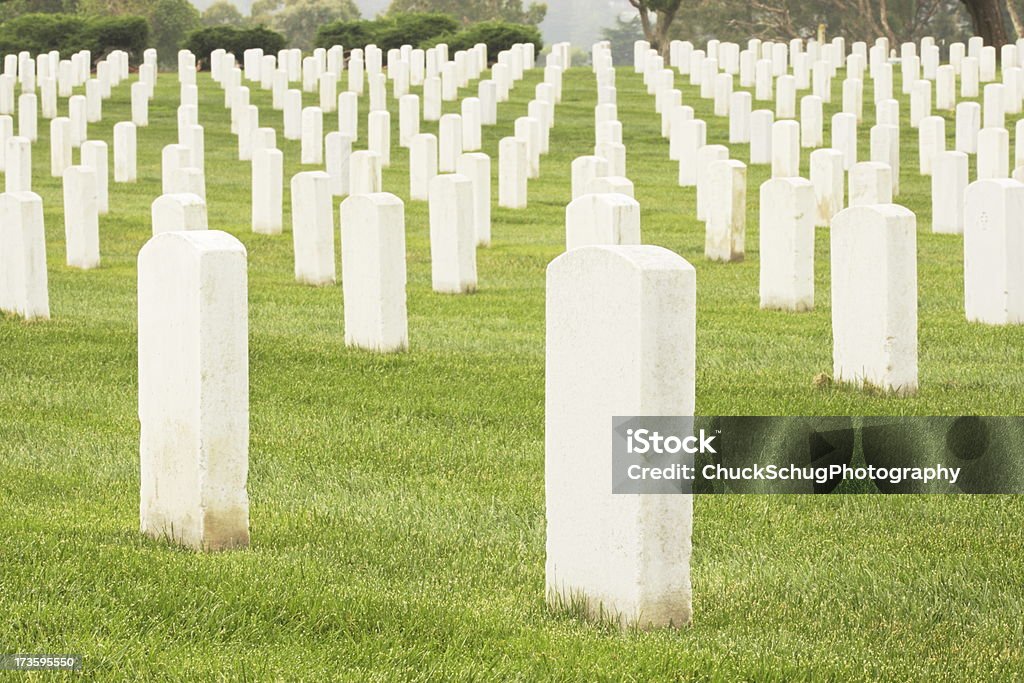Tumba cementerio de soldados militar muerto - Foto de stock de Adulto libre de derechos