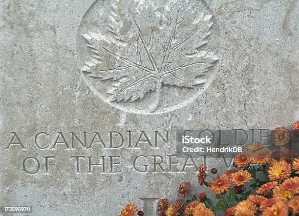 Dios Sabe En Sí Foto de stock y más banco de imágenes de Canadá - Canadá, Cementerio, Monumento