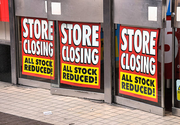 zamknięcie sklepu - everything must be sold zdjęcia i obrazy z banku zdjęć