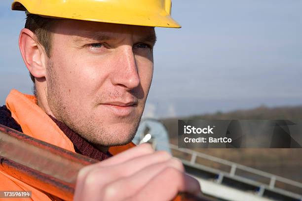 Constructionworker - zdjęcia stockowe i więcej obrazów Budować - Budować, Fotografika, Helmet