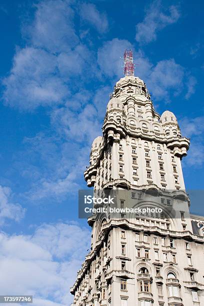 Montevideo Palacio Salvo Foto de stock y más banco de imágenes de América del Sur - América del Sur, Arquitectura, Azul