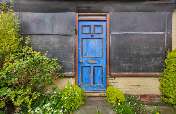 istock Weather Beaten Front Door. 173597936