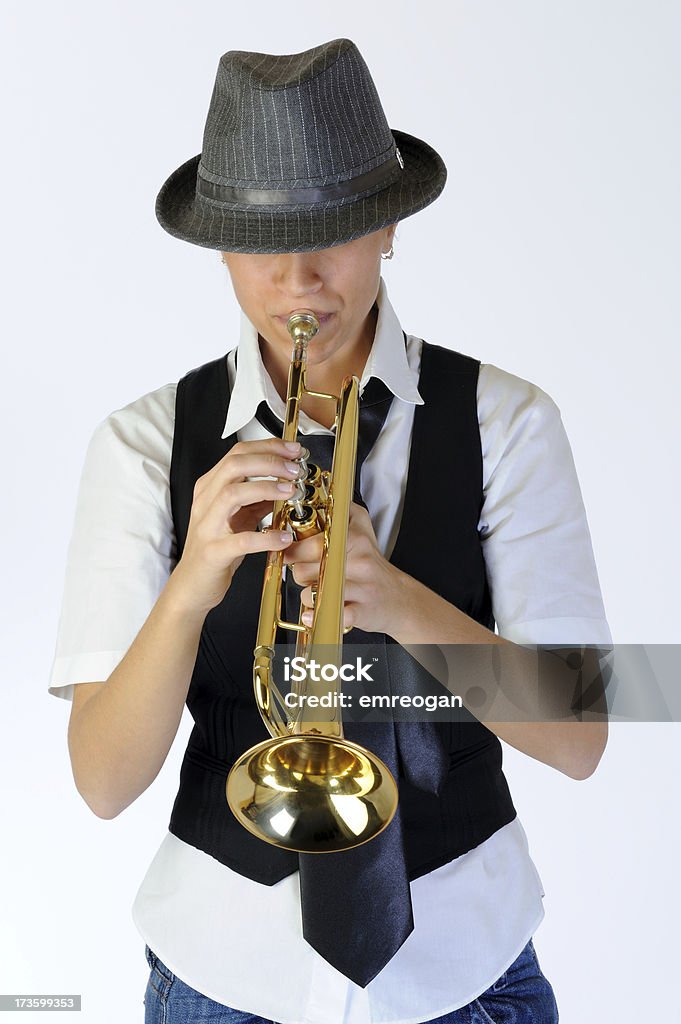 Играть trumpet - Стоковые фото Белый роялти-фри