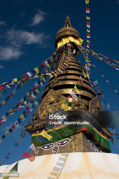 Photo libre de droit de Swayambhunath Stûpa Katmandou Népal banque d'images et plus d'images libres de droit de Activité de loisirs - Activité de loisirs, Asie, Aspiration