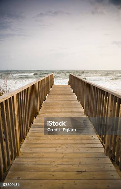 Foto de Caminho Para A Praia e mais fotos de stock de Areia - Areia, Cena de tranquilidade, Céu - Fenômeno natural