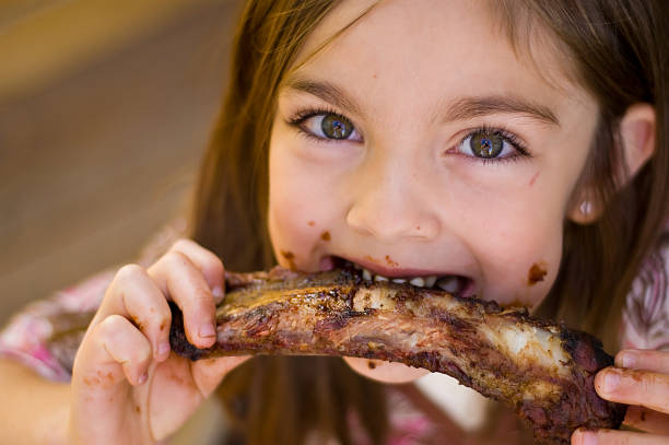 istock Hungry little girl 173600578