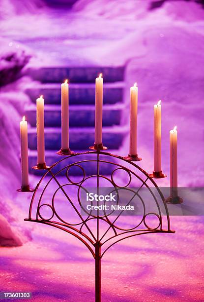 Candlelights - Fotografias de stock e mais imagens de Arte, Cultura e Espetáculo - Arte, Cultura e Espetáculo, Castiçal, Comemoração - Conceito