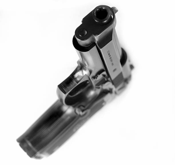 pistola 9 mm - handgun gun m9 9mm foto e immagini stock