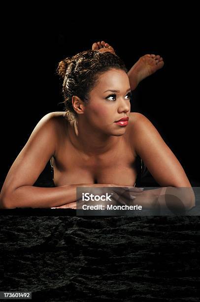 Seksowny Model Etniczne - zdjęcia stockowe i więcej obrazów 20-29 lat - 20-29 lat, Afrykanin, Bielizna damska