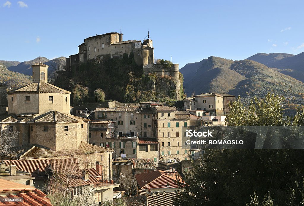 Subiaco ciudad, Lazio Italia - Foto de stock de Subiaco - Lazio libre de derechos
