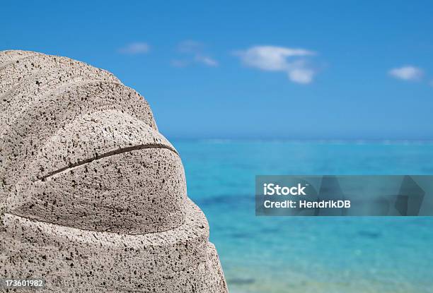 Tiki Dios Estatua Foto de stock y más banco de imágenes de Tiki - Tiki, Bora Bora, Conceptos