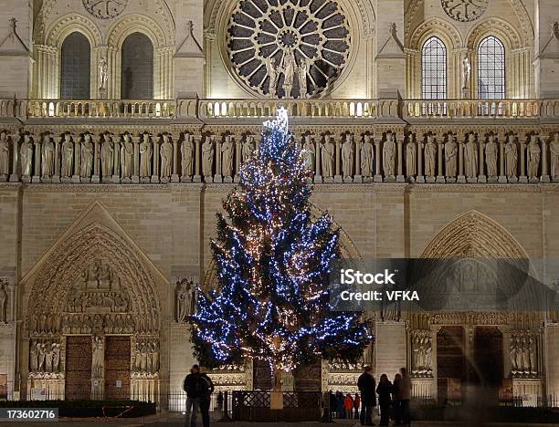 Notrepaniusia - zdjęcia stockowe i więcej obrazów Paryż - Paryż, Oświetlenie bożonarodzeniowe, Boże Narodzenie