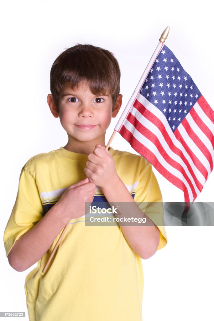 Garoto segurando uma bandeira americana - Foto de stock de 4 de Julho royalty-free