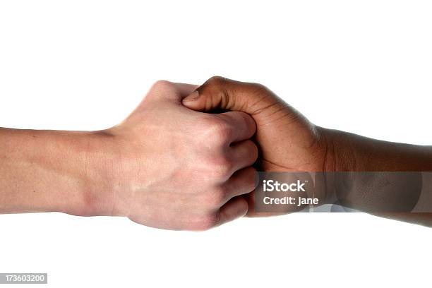 Unità - Fotografie stock e altre immagini di Darsi la mano - Darsi la mano, Gruppo multietnico, Scontornabile