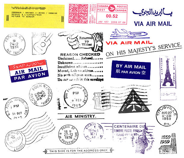 postmarks und briefmarken - air mail envelope letter mail stock-fotos und bilder