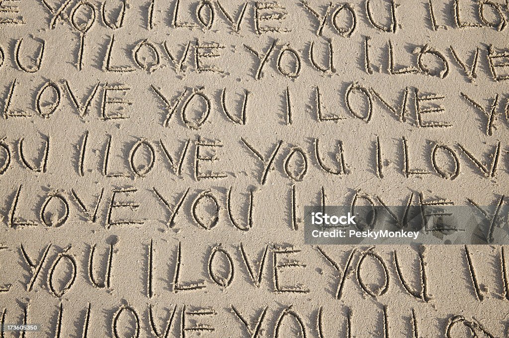 사랑합니다 메시지 손으로 많은 시간을 모래 - 로열티 프리 0명 스톡 사진