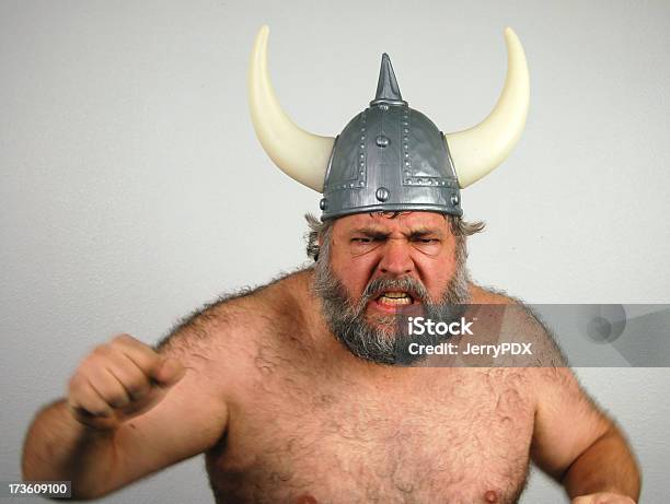 Lotta Viking - Fotografie stock e altre immagini di 45-49 anni - 45-49 anni, 50-54 anni, A petto nudo