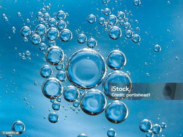 Bolhas De Água - Fotografias de stock e mais imagens de Bolha - Estrutura Física - Bolha - Estrutura Física, Tridimensional, Água