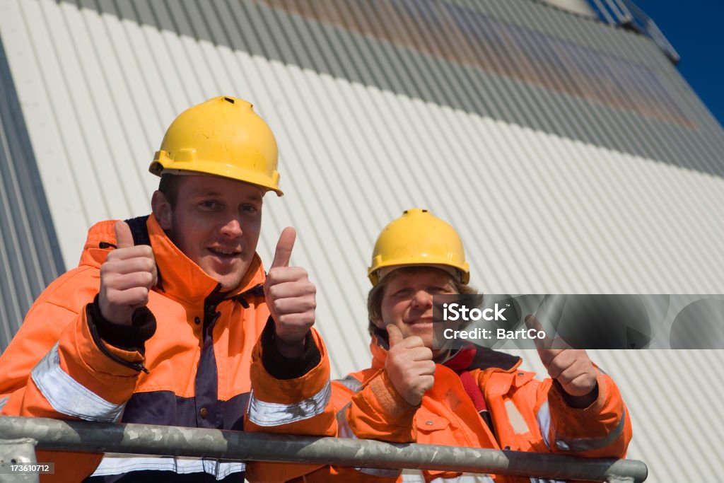 Deux travailleurs de construction - Photo de Artisan libre de droits