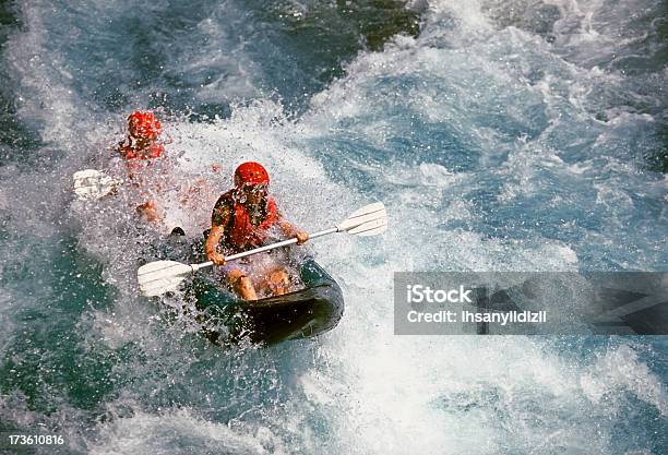 White Water Rafting Auf Stockfoto und mehr Bilder von Abenteuer - Abenteuer, Aktivitäten und Sport, Aufregung