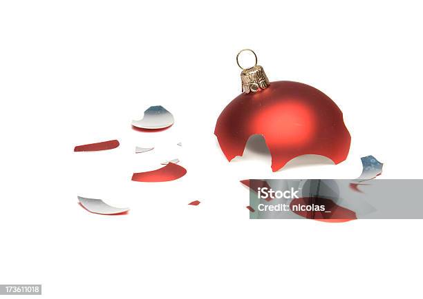 브로컨 크리스마스 장식품 크리스마스 장식품에 대한 스톡 사진 및 기타 이미지 - 크리스마스 장식품, 깨짐, 빨강