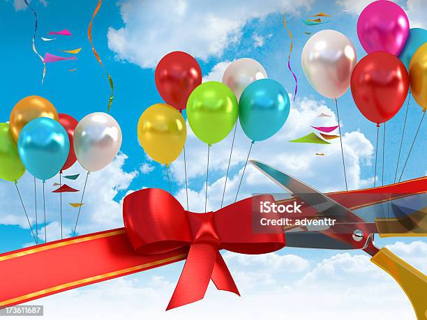 Abrir Com Balões De Fitas Vermelhas E Tesoura - Fotografias de stock e mais imagens de Cerimónia - Cerimónia, Cortar - Atividade, Fita