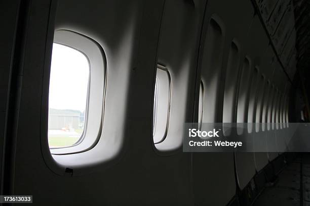 Avião Windows - Fotografias de stock e mais imagens de Aviação Geral - Aviação Geral, Avião, Avião Comercial