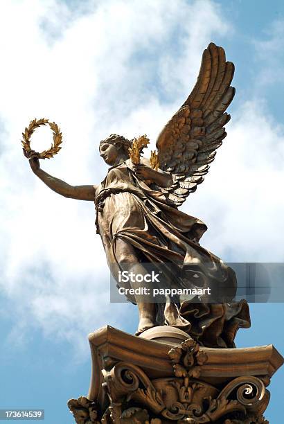 Angel Pomnik W Pradze - zdjęcia stockowe i więcej obrazów Anioł - Anioł, Sukces, Architektura
