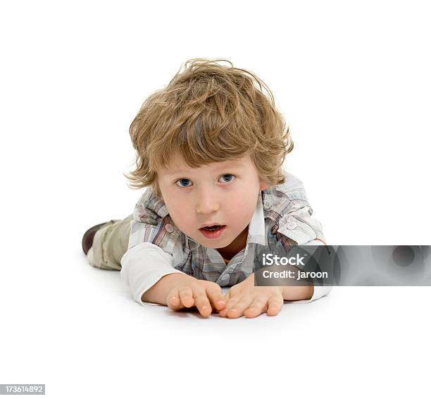 Mały Chłopiec - zdjęcia stockowe i więcej obrazów 4 - 5 lat - 4 - 5 lat, Białe tło, Biały