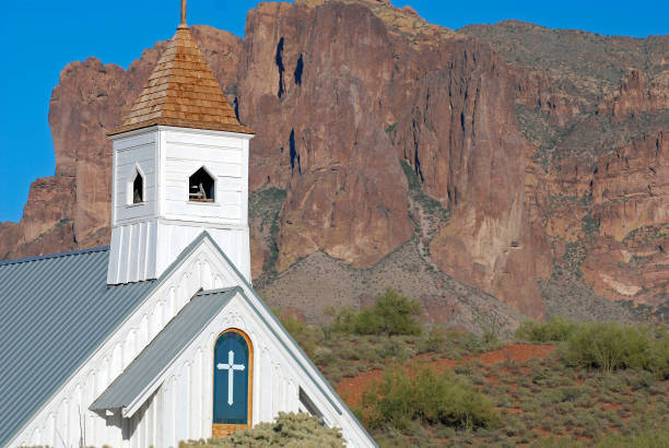 istock Church and Superstition Mountains in Arizona 173614956