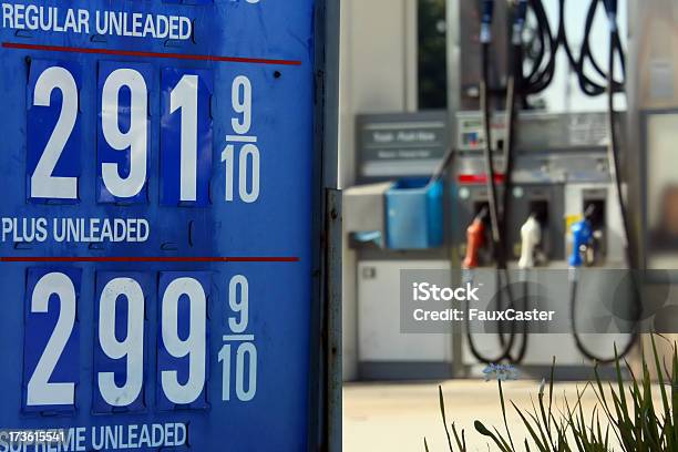 Gaspreise Stockfoto und mehr Bilder von Ausrüstung und Geräte - Ausrüstung und Geräte, Auto, Benzin