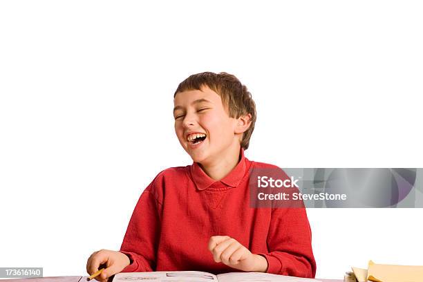 Мальчик Смеяться Out Loud — стоковые фотографии и другие картинки Дети школьного возраста - Дети школьного возраста, Изолированный предмет, Письменный стол