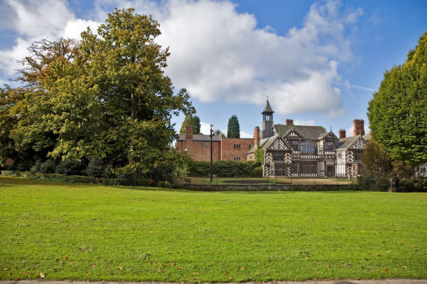 istock Seventeenth Century English Stately Home 173619242