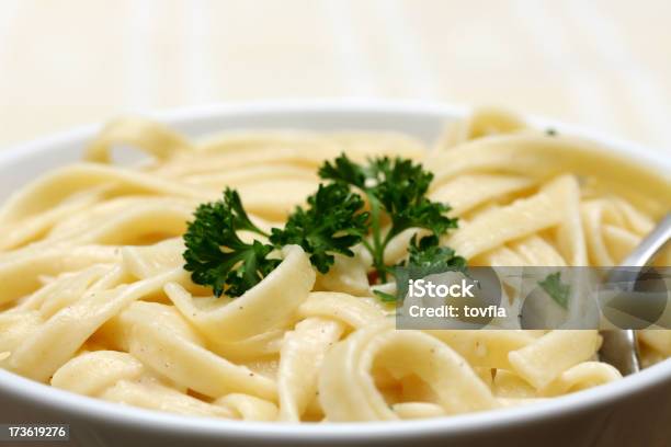 Foto de Fettuccine Alfredofettuccine Alfredo e mais fotos de stock de Fettuccine - Fettuccine, Comida, Comida e bebida