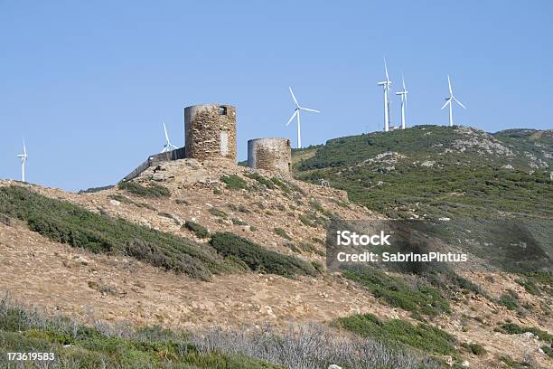 Windfarm Y Turbines Foto de stock y más banco de imágenes de Córcega - Córcega, Aerogenerador, Electricidad