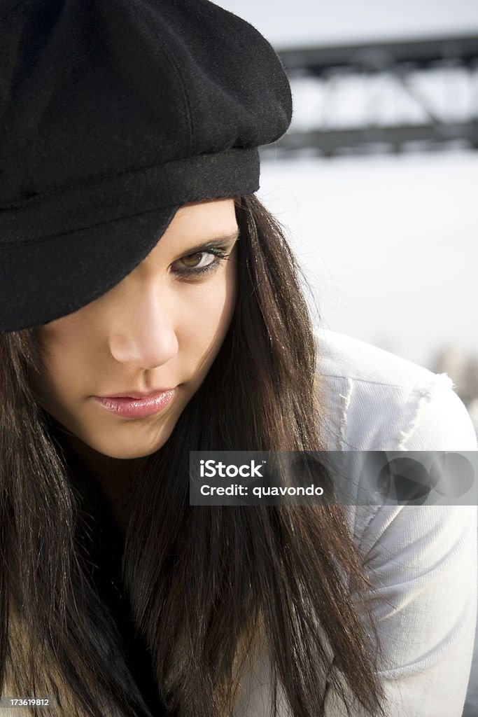 Bela Brunette de adolescente jovem modelo Retrato ao ar livre - Royalty-free 20-24 Anos Foto de stock