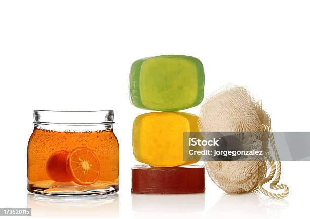 가꿔주기 치료 비누 한 개에 대한 스톡 사진 및 기타 이미지 - 비누 한 개, 샴푸, 오렌지-감귤류 과일
