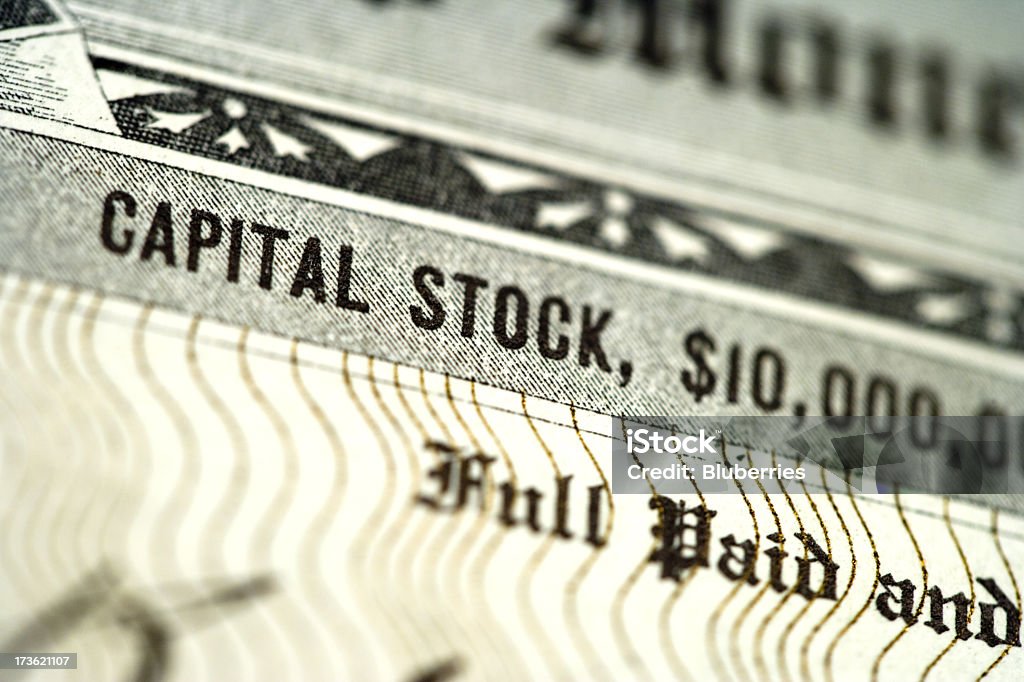 Primo piano di Certificato azionario - Foto stock royalty-free di Affari