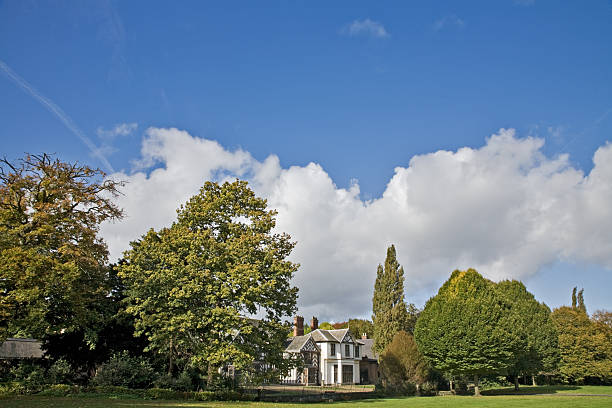 istock Seventeenth Century English Stately Home 173621222