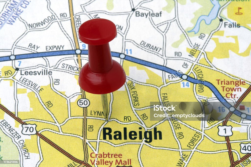 Raleigh, North Carolina, auf einer Karte anzeigen - Lizenzfrei Karte - Navigationsinstrument Stock-Foto