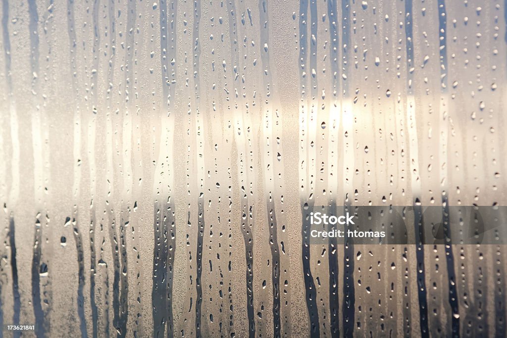 Regentropfen am Fenster - Lizenzfrei Abstrakt Stock-Foto