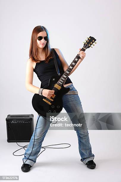 Menina Óculos E Guitarra - Fotografias de stock e mais imagens de 14-15 Anos - 14-15 Anos, Adolescente, Adulto