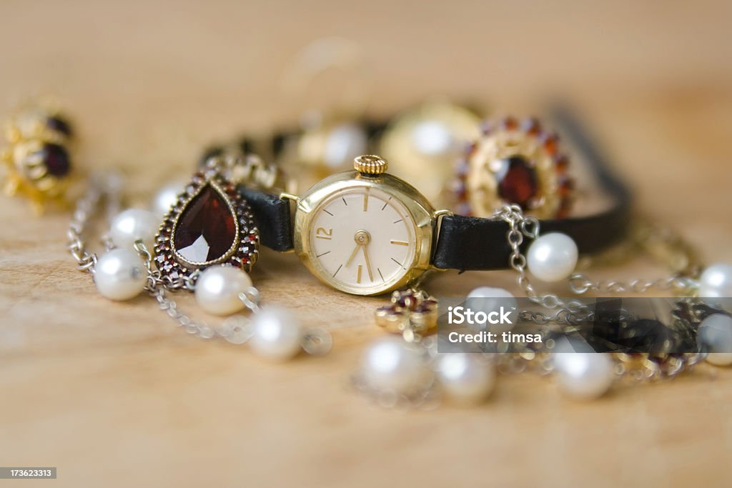 Orologi e gioielli in oro - Foto stock royalty-free di Antico - Vecchio stile