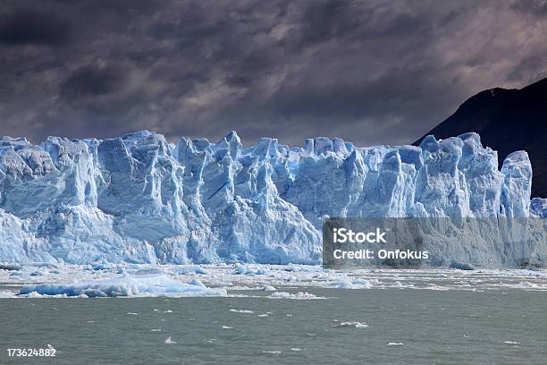 Ghiacciaio Perito Moreno Patagonia Argentina - Fotografie stock e altre immagini di Ambientazione esterna - Ambientazione esterna, Ambiente, America del Sud