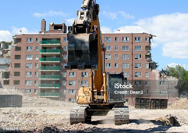 Rozbiórki - zdjęcia stockowe i więcej obrazów Architektura - Architektura, Betonowy, Demolować