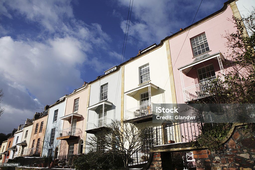 Doté d'un balcon de maisons colorées - Photo de Abstrait libre de droits