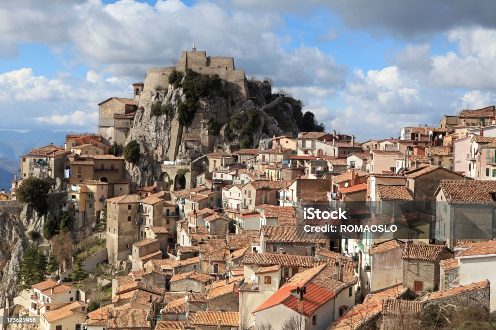 Cervara di Roma, Lazio, Itália - Foto de stock de Aldeia royalty-free