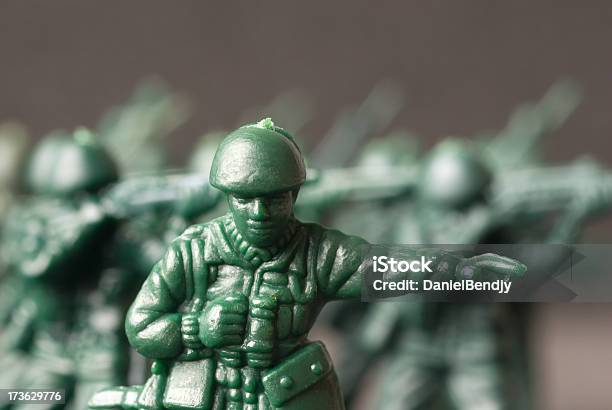 Солдатиков — стоковые фотографии и другие картинки Армия - Армия, В пути, Военное дело