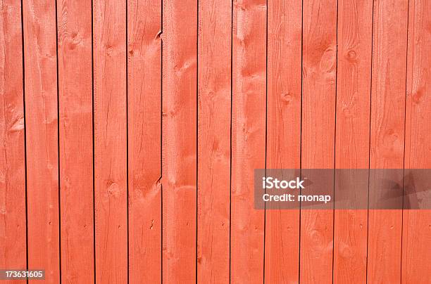 Foto de Red Muro Horizontal e mais fotos de stock de Característica arquitetônica - Característica arquitetônica, Cerca, Equipamento