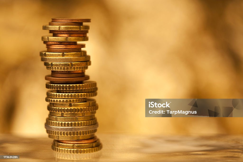 Monedas y espacio de copia - Foto de stock de Ahorros libre de derechos